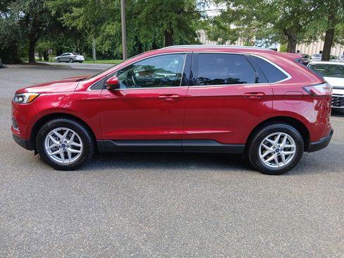 Used 2022 Ford Edge SEL w/ Convenience Package image 2