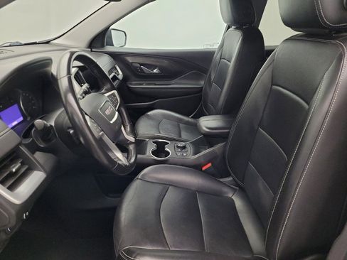 Used 2022 GMC Terrain SLT image 17