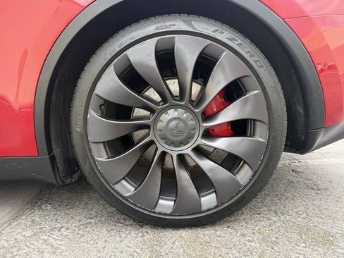 Used 2022 Tesla Model Y Performance AWD/4WD image 31