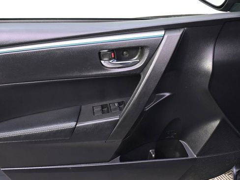 Used 2014 Toyota Corolla S image 18