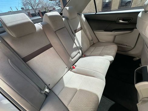 Used 2014 Toyota Camry LE image 22