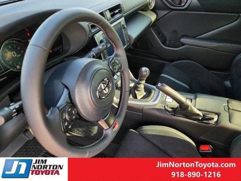 Used 2026 Toyota GR86 Premium w/ Performance Package RWD image 28