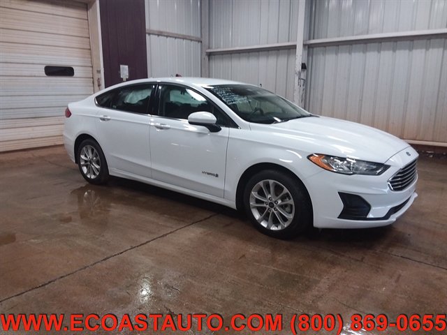 Used 2019 Ford Fusion SE FWD image 5