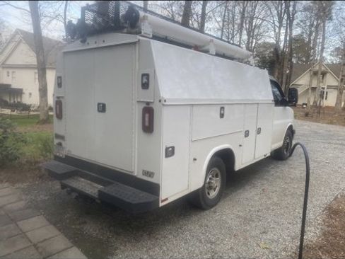 Used 2021 Chevrolet Express 3500 w/ Power Convenience Package image 1