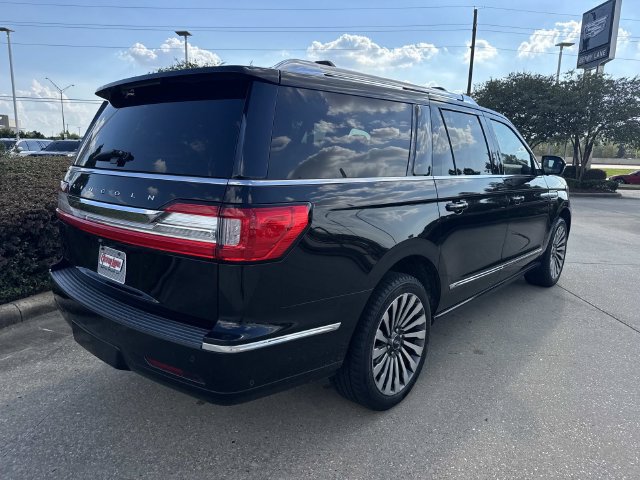 Used 2020 Lincoln Navigator L Reserve w/ Luxury Package RWD image 5