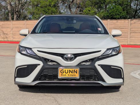 Used 2022 Toyota Camry XSE image 8