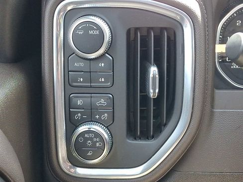 Used 2022 GMC Sierra 3500 SLT w/ SLT Premium Package AWD/4WD image 25