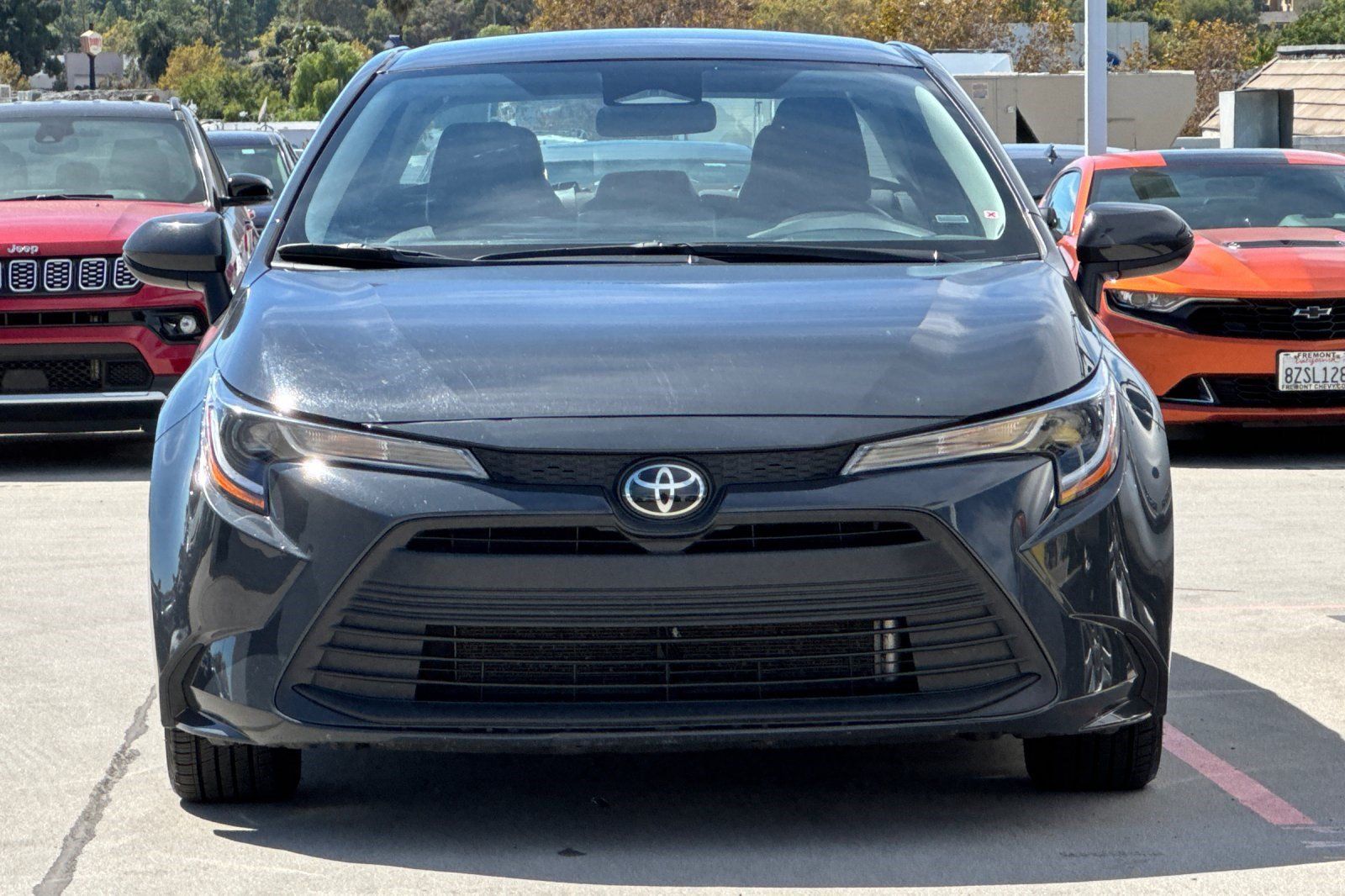 Used 2025 Toyota Corolla LE FWD image 6