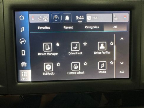 Used 2023 Chrysler Voyager LX image 36