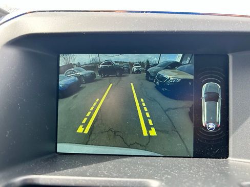 Used 2017 Volvo XC60 T6 Dynamic w/ Preferred Option Package image 27