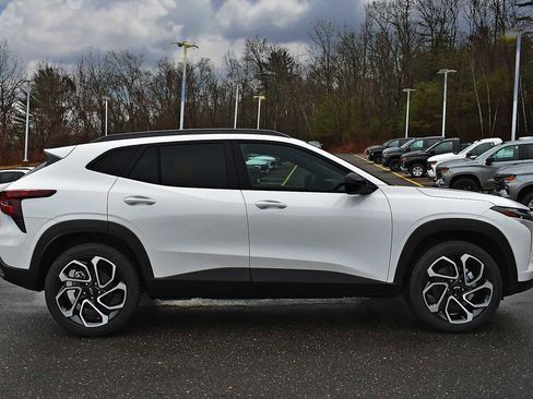 New 2026 Chevrolet Trax RS FWD image 6