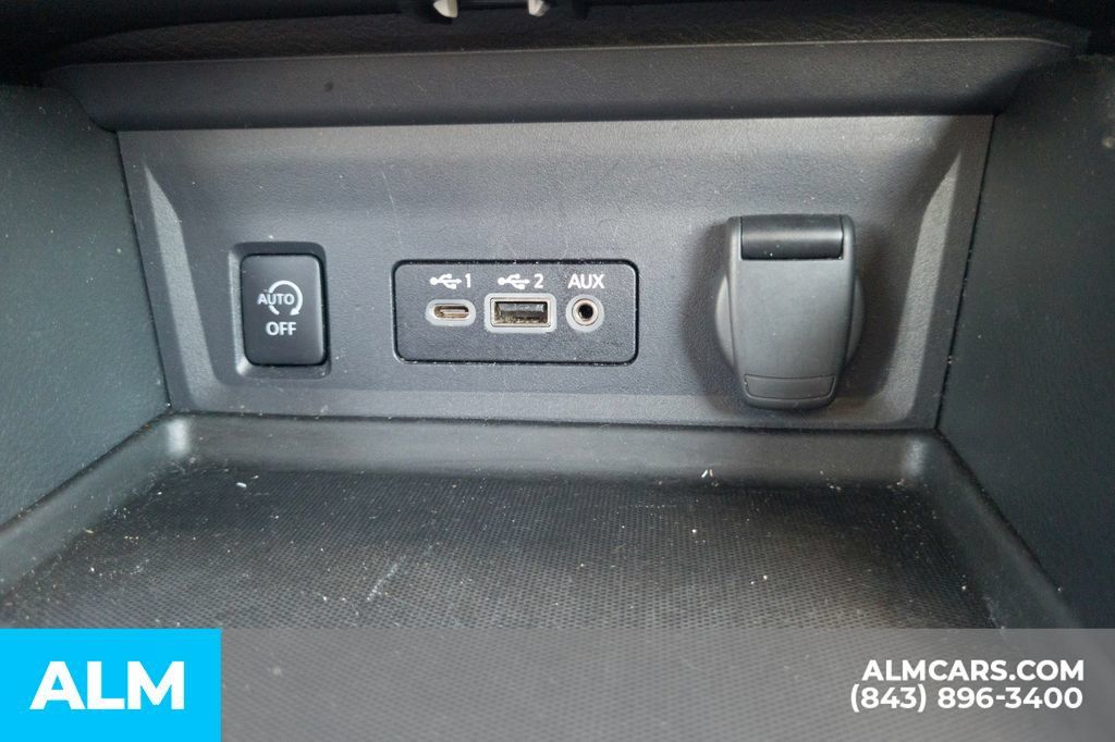 Used 2024 Nissan Sentra SV FWD image 36