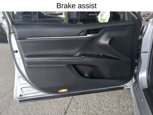 Used 2019 Toyota Camry XSE image 25