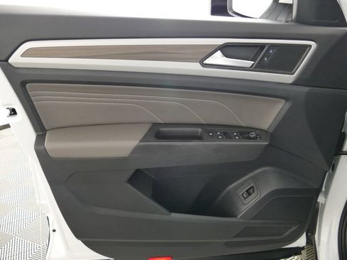 Used 2023 Volkswagen Atlas SEL AWD/4WD image 10