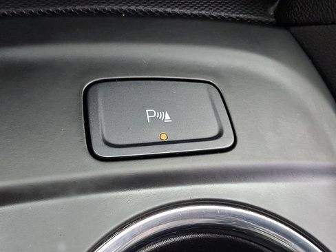 Certified 2023 Chevrolet Equinox LT FWD image 25