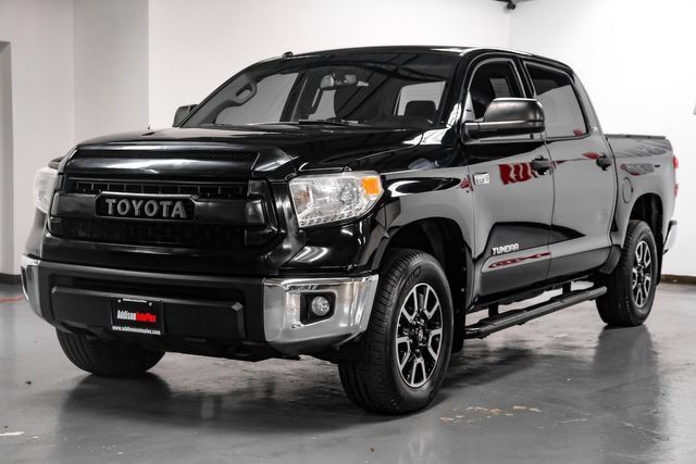 Used 2017 Toyota Tundra SR5 w/ TRD Off Road Package AWD/4WD image 7