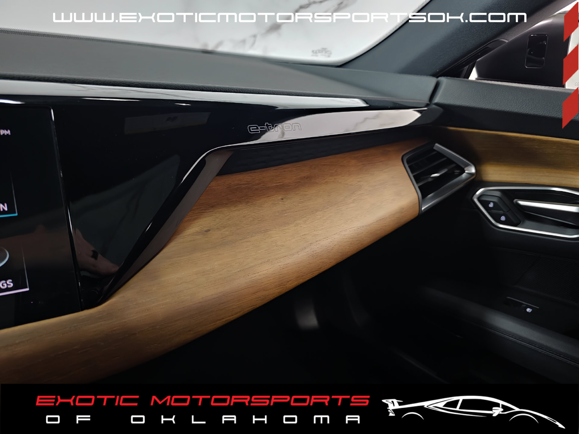 Used 2023 Audi e-tron GT Premium Plus AWD/4WD image 30