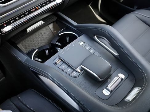 New 2026 Mercedes-Benz GLS 450 4MATIC image 27