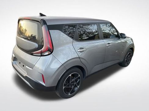Certified 2023 Kia Soul EX image 5