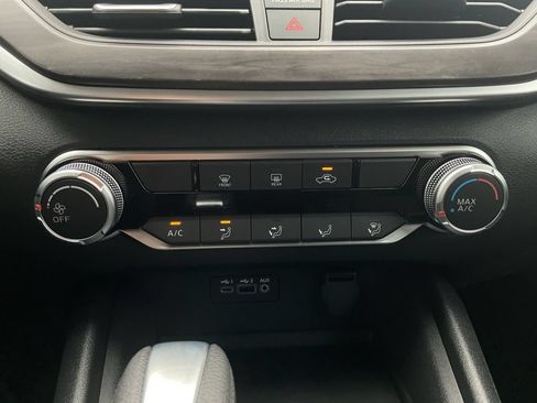 New 2026 Nissan Altima 2.5 SV FWD image 25