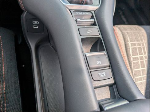 Used 2026 Honda HR-V Sport image 17