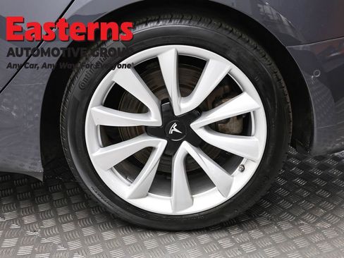 Used 2018 Tesla Model 3 Long Range image 8