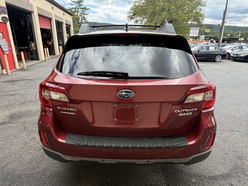 Used 2017 Subaru Outback 2.5i Limited AWD/4WD image 4