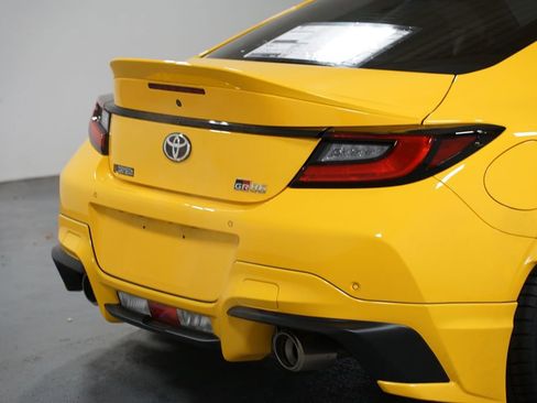 New 2026 Toyota GR86 YUZU Limited w/ GR Aero Kit image 9
