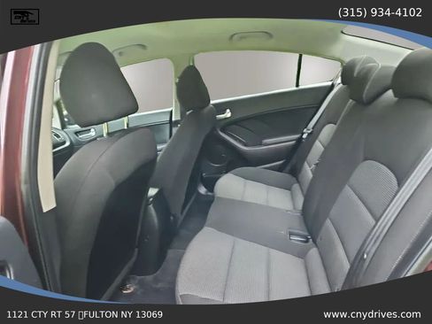 Used 2018 Kia Forte LX FWD image 12