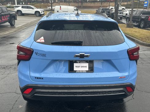 Certified 2024 Chevrolet Trax RS w/ Driver Confidence Package image 6