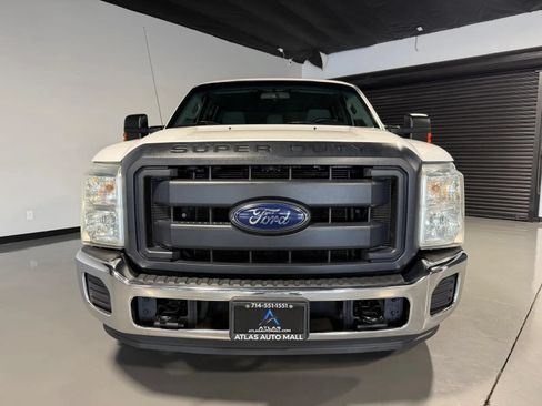Used 2014 Ford F250 XL w/ Power Equipment Group RWD image 2