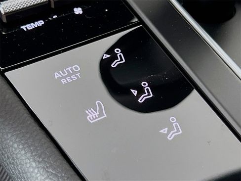 New 2026 Porsche Macan Turbo image 23