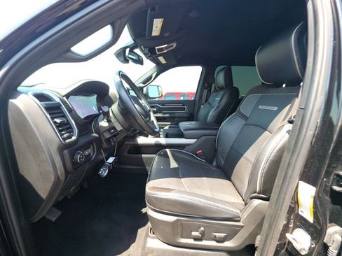 Used 2022 RAM 2500 Laramie w/ Night Edition AWD/4WD image 5