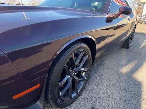 Used 2021 Dodge Challenger GT w/ Driver Convenience Group image 5