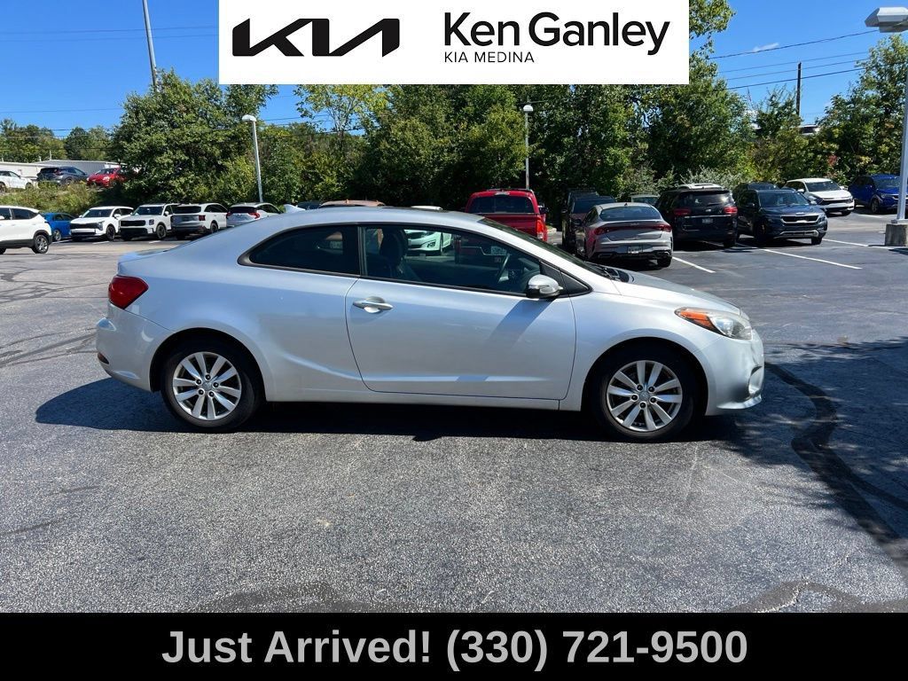 Used 2014 Kia Forte Koup EX w/ EX Premium Package FWD image 4