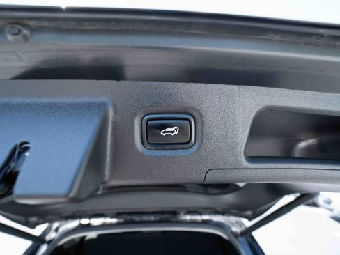 Used 2021 Hyundai Santa Fe SEL w/ Convenience Package AWD/4WD image 29