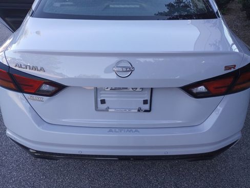 New 2025 Nissan Altima 2.5 SR image 14