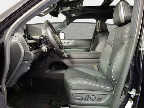 New 2026 INFINITI QX80 Autograph image 11