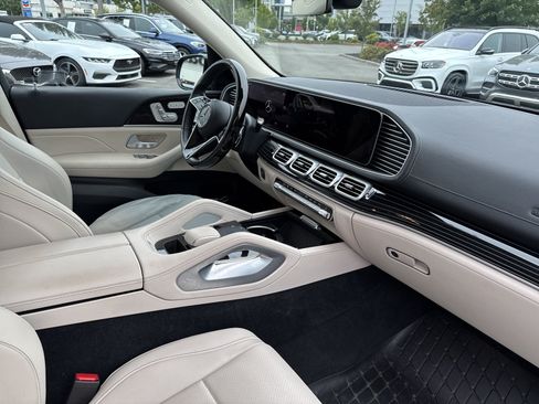 Used 2024 Mercedes-Benz GLE 450 4MATIC image 14