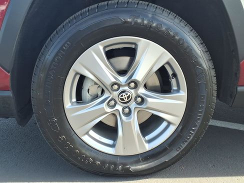 Certified 2022 Toyota RAV4 XLE w/ Convenience Package image 9