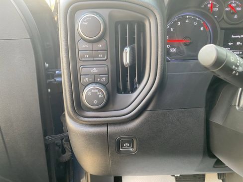 Used 2021 Chevrolet Silverado 1500 Custom Trail Boss w/ LPO, Dark Essentials Package image 12