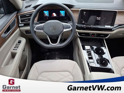 New 2026 Volkswagen Atlas SE image 6