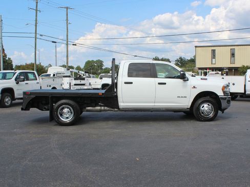 Used 2024 RAM 3500 SLT w/ Quick Order Package 2YG SLT AWD/4WD image 7