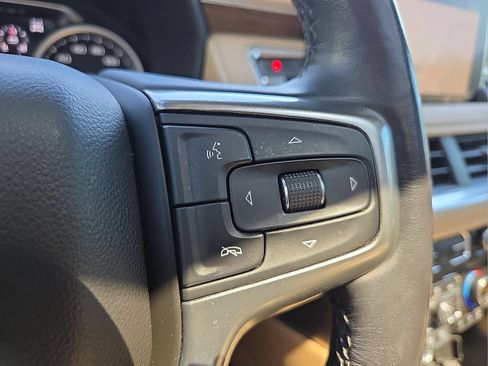 Used 2021 Chevrolet Tahoe Premier w/ Premium Package AWD/4WD image 24