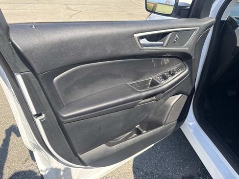 Used 2024 Ford Edge SEL AWD/4WD image 17