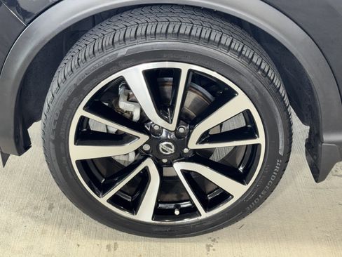 Used 2017 Nissan Rogue Sport SL w/ SL Premium Package image 36