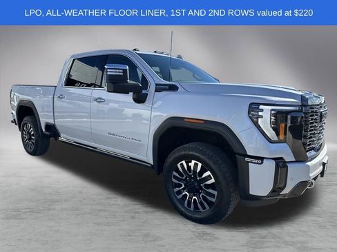 Used 2024 GMC Sierra 2500 Denali Ultimate w/ Snow Plow Prep/Camper Package image 8