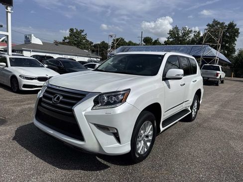 Used 2018 Lexus GX 460 Premium w/ Premium Package AWD/4WD image 3