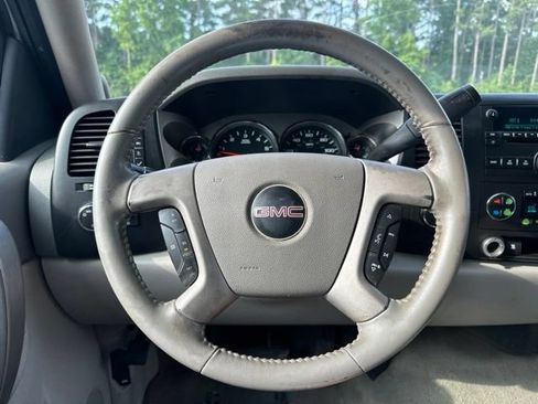Used 2010 GMC Sierra 1500 SLE w/ Power Pack Plus AWD/4WD image 16