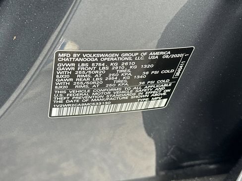 Used 2021 Volkswagen Atlas SE w/ Towing Package image 35